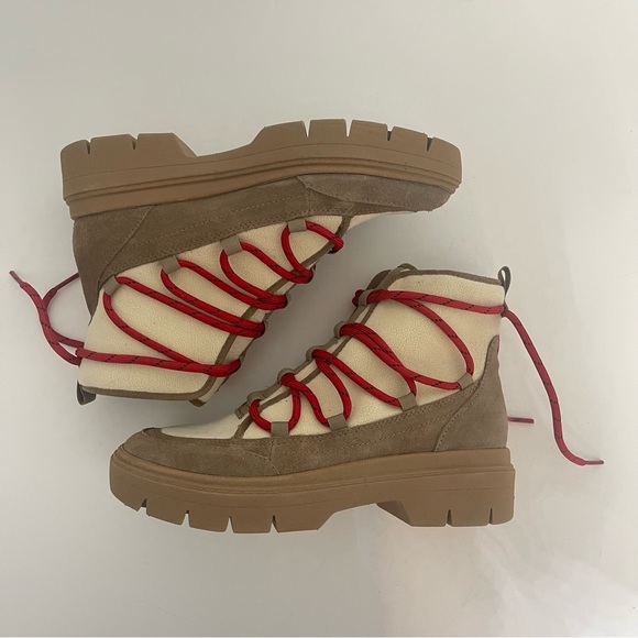 Dr. Scholl's Cooper Boot In Taupe & Ivory - New In Box-  - Duplicate - Picture 14 of 14